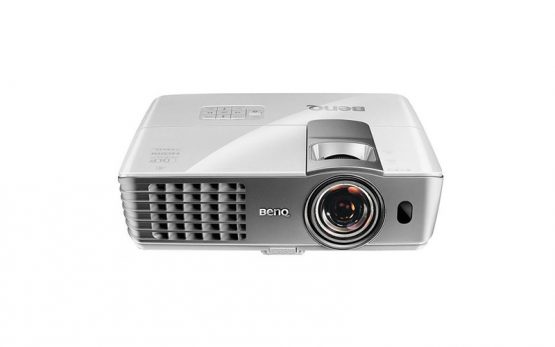 BENQ W1070+ 投影機